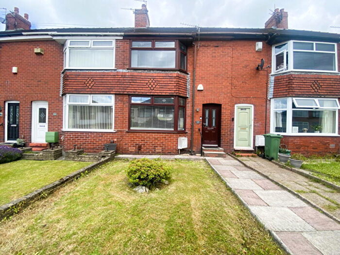 2 Bedroom Town House For Sale In Oakbank Avenue, Chadderton, OL9