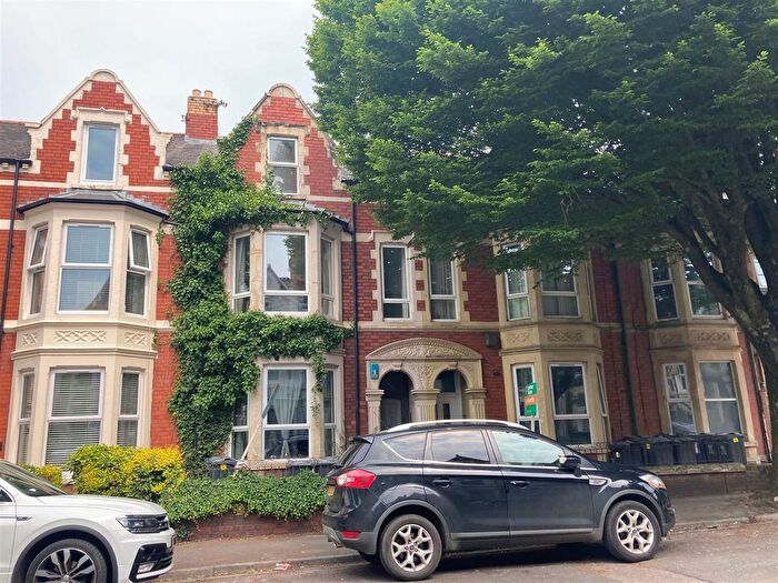 2 Bedroom Flat To Rent In Connaught Road, Cardiff, CF24