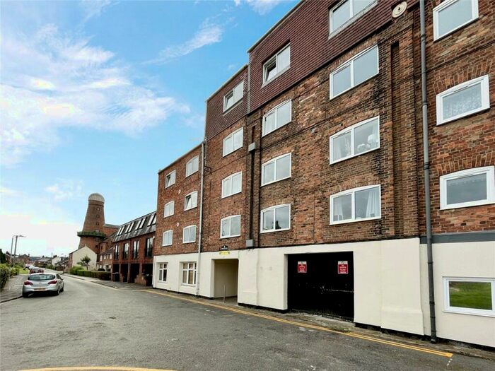 2 Bedroom Flat To Rent In The Old Mill, Princess Street, Lincoln, Lincolnshire, LN5