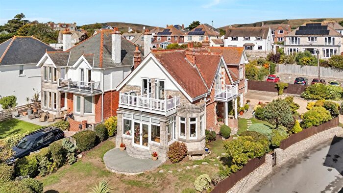 5 Bedroom Property For Sale In Walrond Road, Swanage, BH19