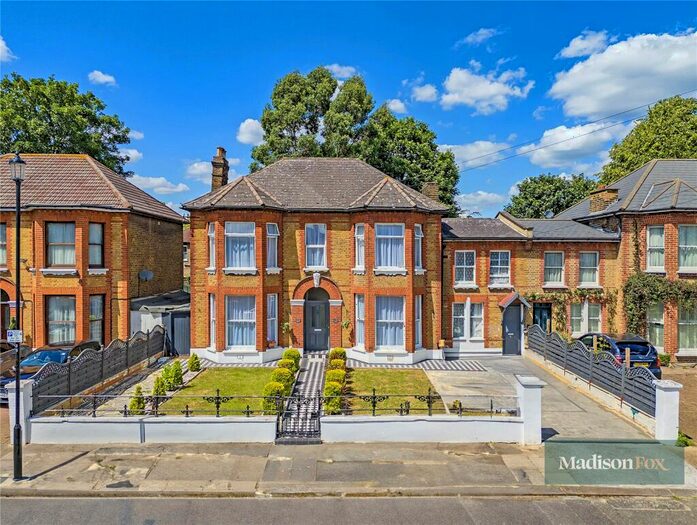 6 Bedroom House To Rent In Windsor Road, London, E7