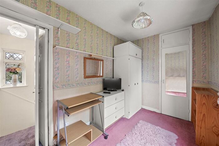 3 Bedroom Semi-Detached House For Sale In West End Lane, Harlington, Hayes, UB3