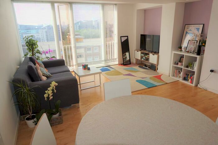 2 Bedroom Apartment To Rent In Saxton, Leeds, LS9