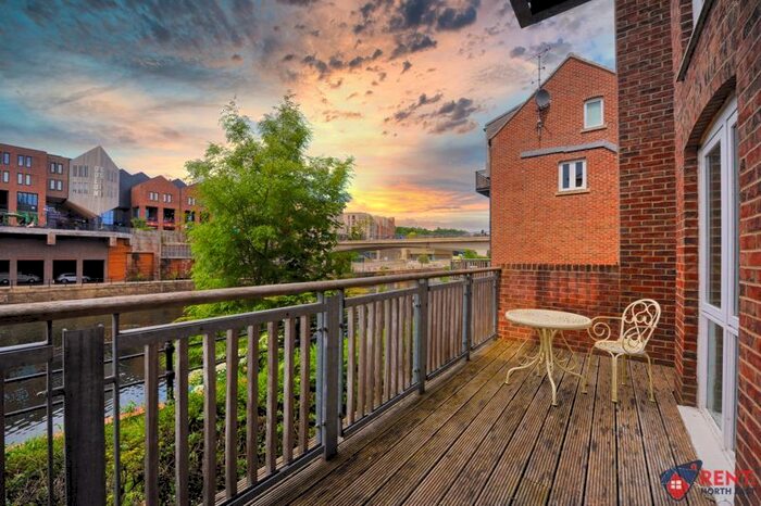 2 Bedroom Flat To Rent In Back Silver Street, Durham, DH1