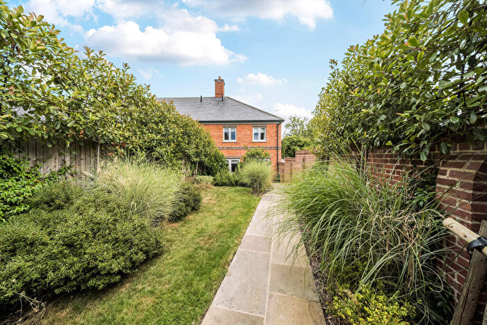 3 Bedroom End Of Terrace House For Sale In Park Lane, Burderop Park, Wiltshire, SN4