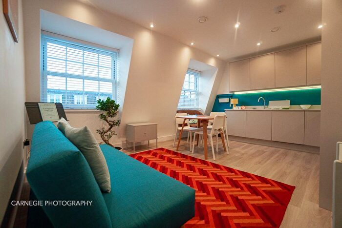 1 Bedroom Apartment For Sale In Stonehills House, Stonehills, Welwyn Garden City, AL8