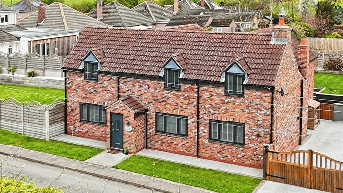 4 Bedroom Detached House For Sale In Catwick Lane, Long Riston, Hull, HU11