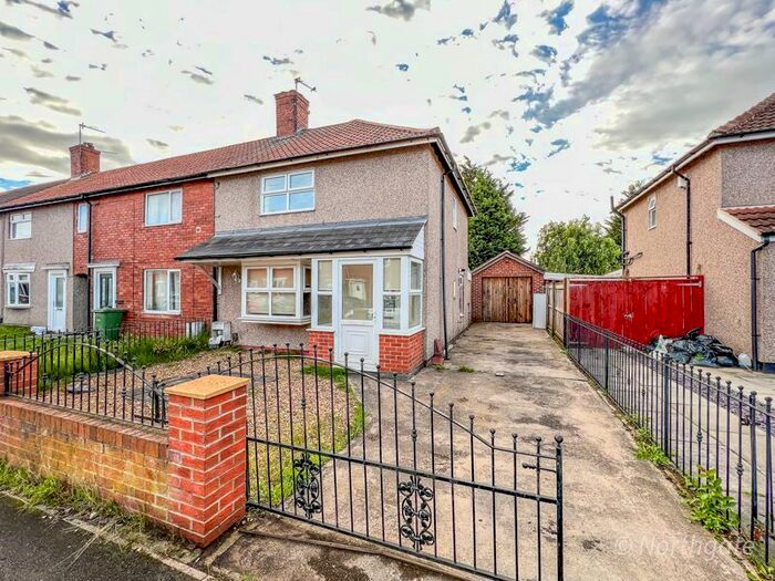 Houses for sale & to rent in TS23 1NR, Swaledale Crescent, Billingham