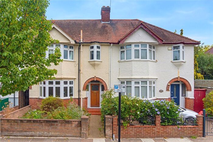 3 Bedroom Detached House For Sale In Tilehurst Road, SW18