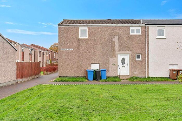 3 Bedroom Semi-Detached House For Sale In Norman Rise, Livingston, EH54