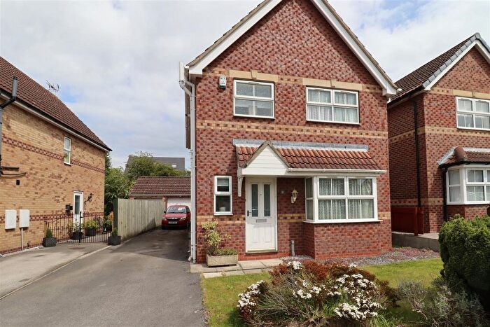 3 Bedroom Detached House For Sale In St. Aiden Close, Market Weighton, York, YO43