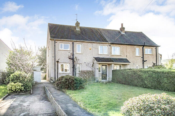 3 Bedroom Semi Detached House For Sale In Green Way, Glusburn, North Yorkshire, BD20