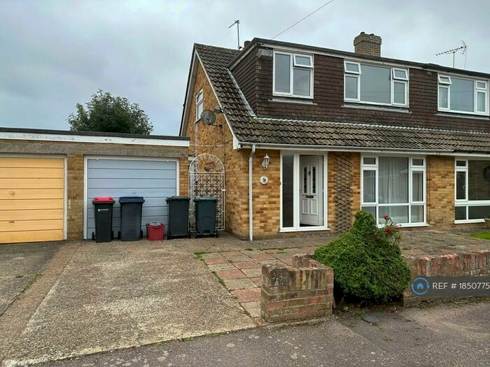3 Bedroom Semi-Detached House To Rent In The Green, Blean, Canterbury, CT2