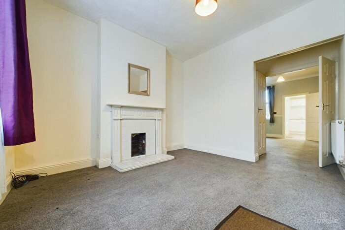 2 Bedroom Terraced House For Sale In Barrow Road, New Holland, North Lincolnshire, DN19