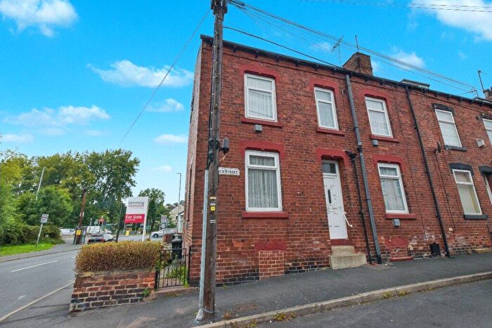 4 Bedroom End Of Terrace House For Sale In Branch Street, Leeds, West Yorkshire, LS12