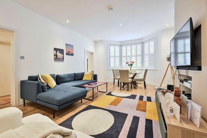 3 Bedroom Flat To Rent In Lauderdale Road, Maida Vale, London, W9