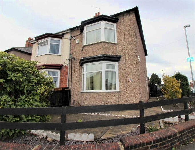 Houses for sale & to rent in DL1 4TD, Larch Court, Eastbourne Darlington