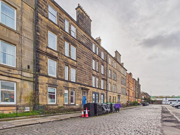 1 Bedroom Flat To Rent In Westfield Street, Gorgie, Edinburgh, EH11