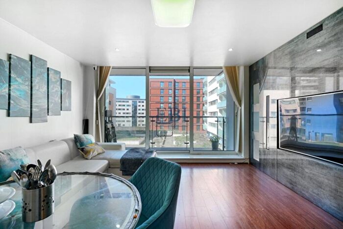 2 Bedroom Apartment To Rent In Drift Court, Basin Approach, London, E16