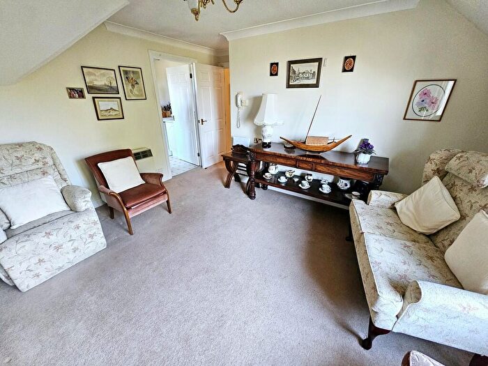 2 Bedroom Apartment For Sale In High Street, Brackley, NN13