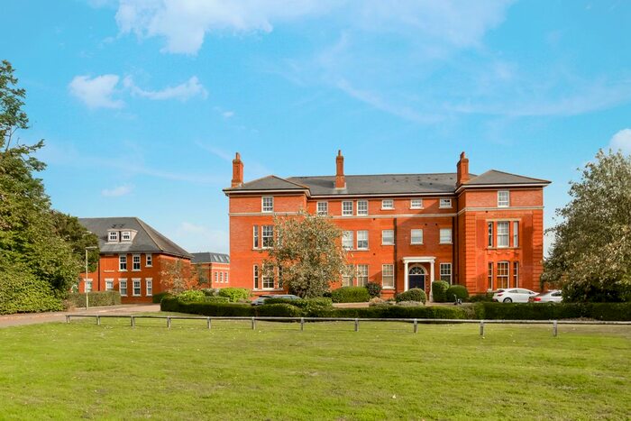 2 Bedroom Flat To Rent In Queen Alexandras Way, Epsom, KT19