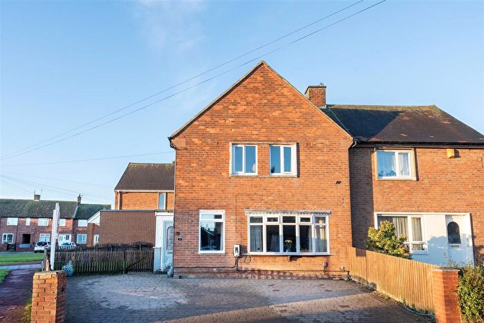 3 Bedroom Semi-Detached House For Sale In Bolam Avenue, Marden, North Shields, NE30