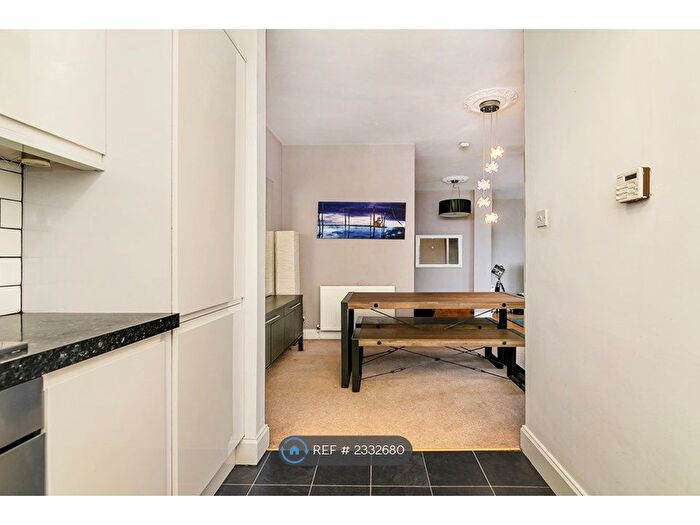 1 Bedroom Flat To Rent In City View House, London, E2