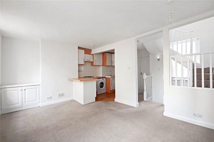 2 Bedroom Flat To Rent In Turnpin Lane, London, SE10