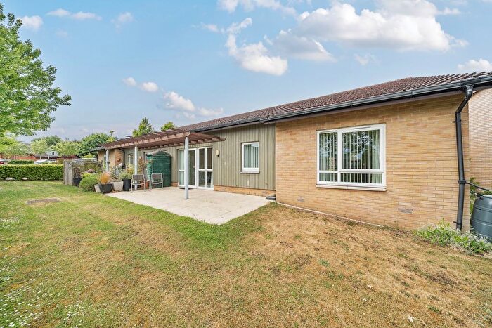 2 Bedroom Bungalow For Sale In Patrons Way West, Denham Garden Village, Denham, Buckinghamshire, UB9
