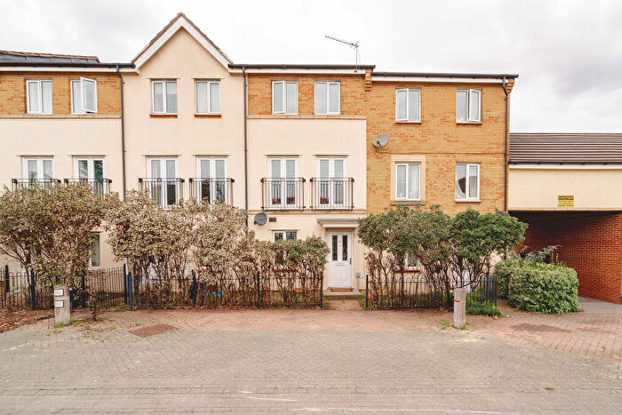 4 Bedroom Town House For Sale In Thackeray, Horfield, Bristol, BS7