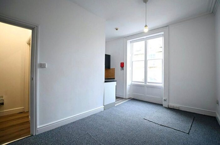 1 Bedroom Studio To Rent In South Terrace, Weston-Super-Mare, BS23