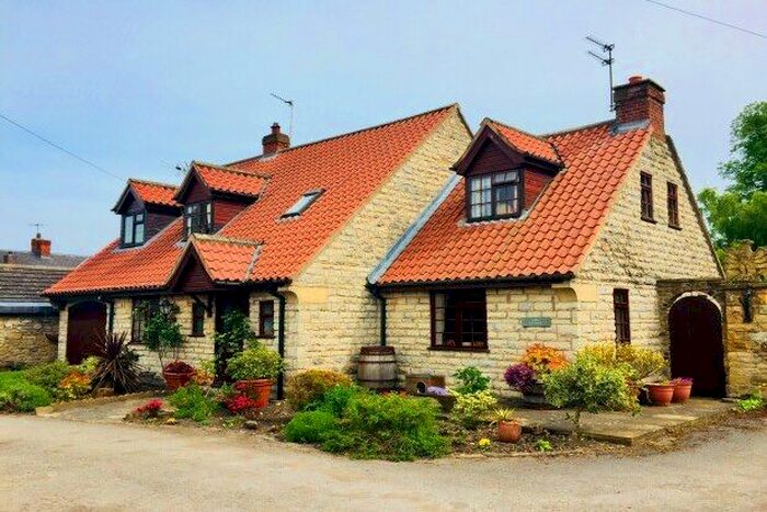 5 Bedroom Cottage To Rent In Pottergate, York, YO62