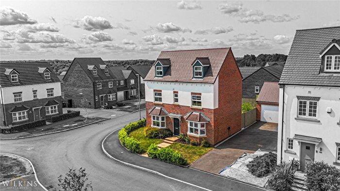 5 Bedroom Detached House For Sale In Meadow Way, Tamworth, Staffordshire, B79