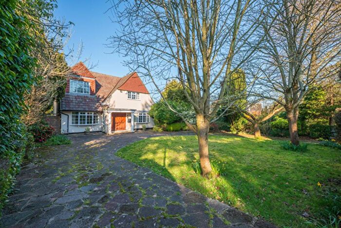 5 Bedroom Detached House For Sale In Orpington, BR6