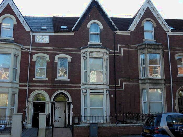 2 Bedroom Flat To Rent In Sketty Road, Uplands, Swansea ., SA2