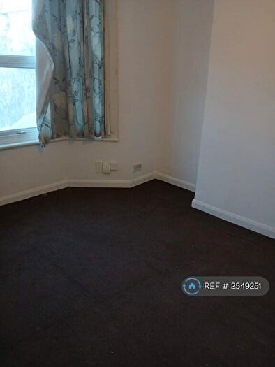 2 Bedroom Terraced House To Rent In Melbourne Road, Chatham, ME4