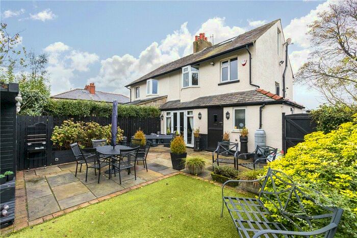 3 Bedroom Semi-Detached House For Sale In Pool Road, Otley, West Yorkshire, LS21