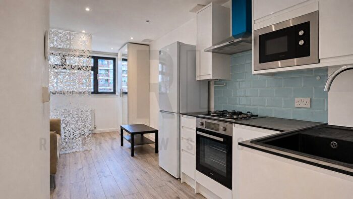 Studio To Rent In Regents Park Road, London, N3