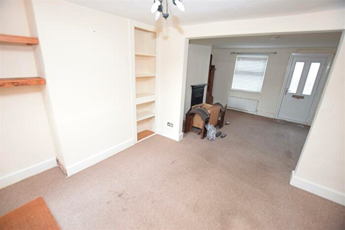 2 Bedroom Cottage To Rent In Mill Road, Maldon, CM9