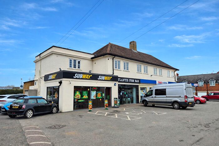 1 Bedroom Flat To Rent In Middleton Road, Banbury, OX16