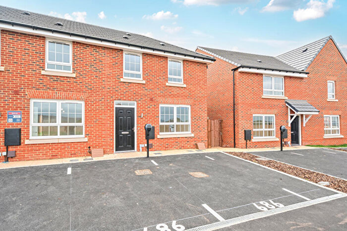 3 Bedroom Semi-Detached House To Rent In Talisker Road, ME20