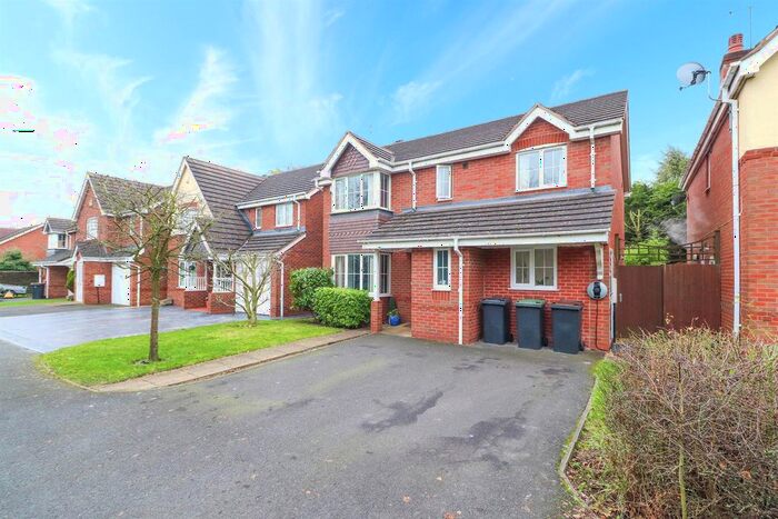 5 Bedroom Detached House To Rent In Garlands Croft, Keresley End, Coventry, CV7