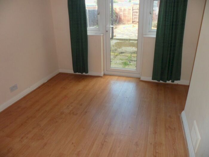 4 Bedroom Terraced House To Rent In Carleton Road, Cheshunt EN8