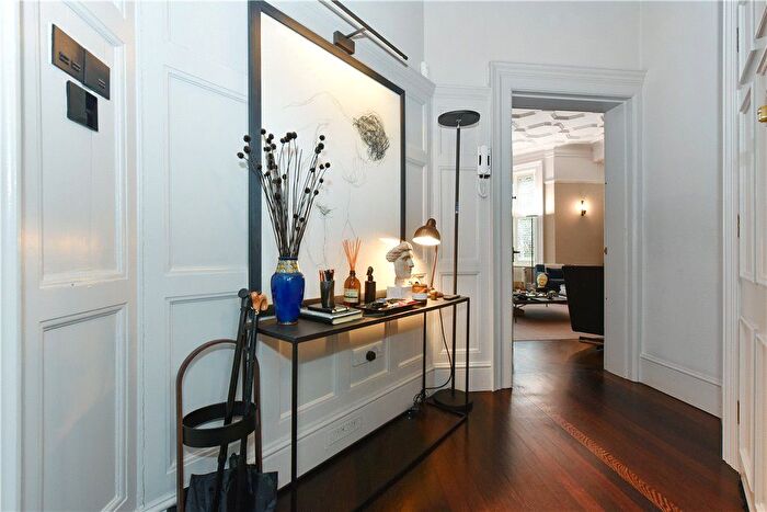 2 Bedroom Flat For Sale In Heath Drive, London, NW3