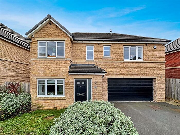 5 Bedroom Detached House For Sale In Wolfenden Way, Wakefield, WF1