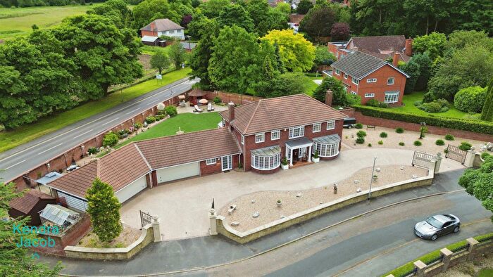 4 Bedroom Detached House For Sale In Blyth Hall, Blyth, Worksop, S81