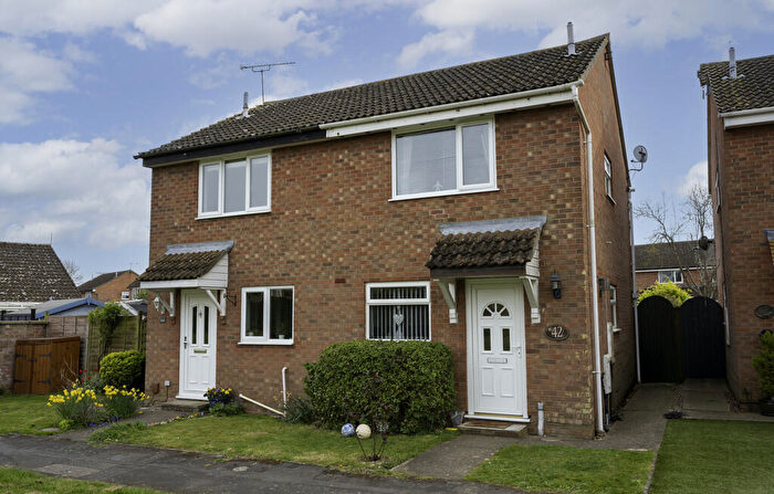 2 Bedroom Semi Detached House For Sale In St. Martins Green, Trimley St. Martin, IP11