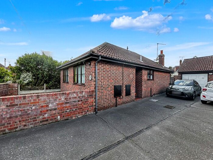 2 Bedroom Detached Bungalow For Sale In Parsons Heath, Colchester, Essex, CO4
