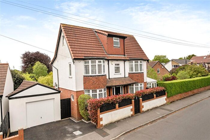5 Bedroom Detached House For Sale In Gledhow Avenue, Leeds, West Yorkshire, LS8