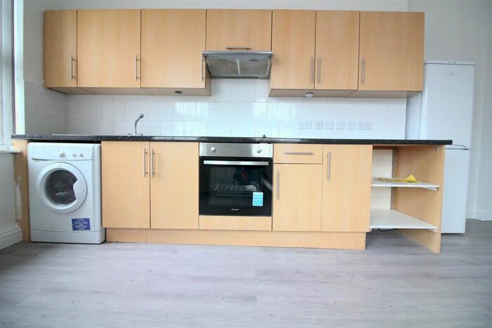 1 Bedroom Flat To Rent In Whitton Road, Whitton, Hounslow, TW3